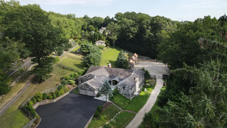New York City Real Estate | View 678 Riversville Road | 5 Beds, 5 Baths | View 1