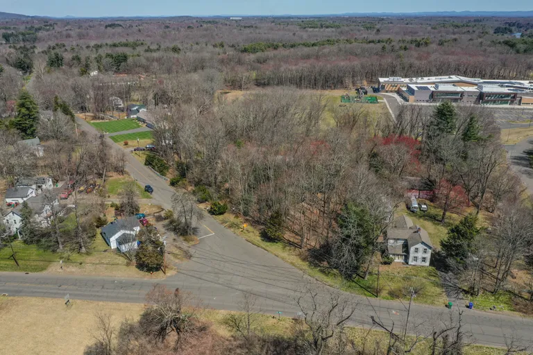 434 Tunxis Avenue, Bloomfield, CT 06002 Property for sale