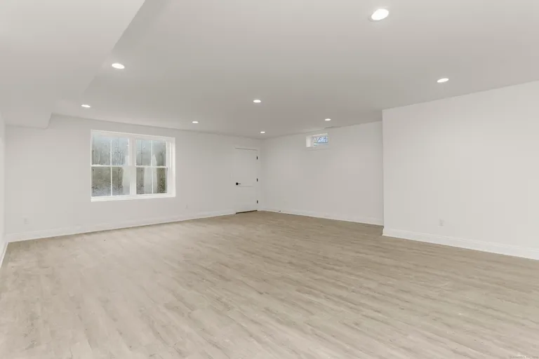 111 Adley Road, Fairfield, CT 06825 Property for sale