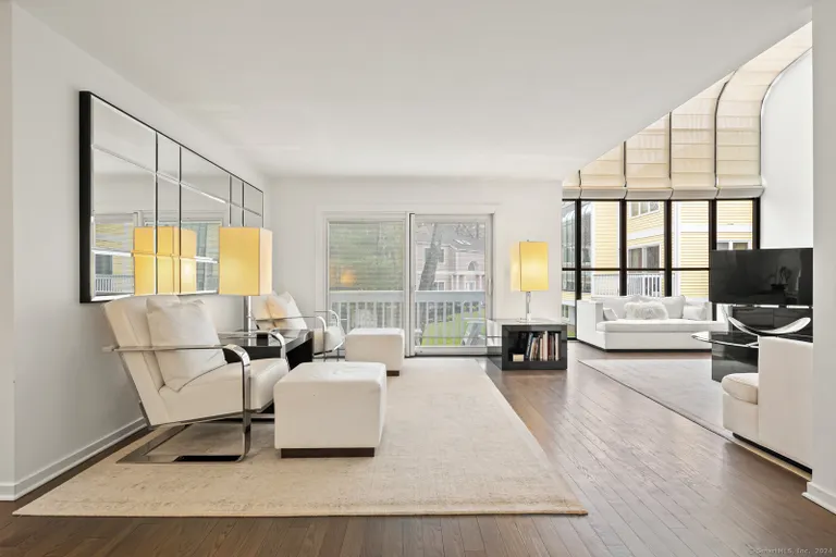 New York City Real Estate | View 201 Silver Creek Lane, 201 | Listing | View 11
