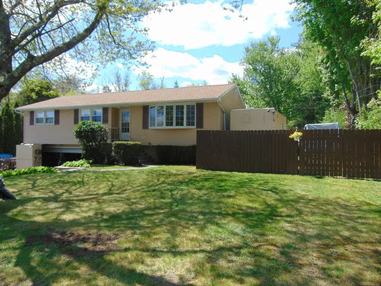 31 Bayview Circle, Wolcott, CT 06716 Property for sale