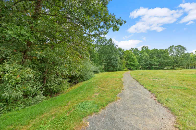 26 South Lakeside 26, Orange, CT 06477 Property for sale