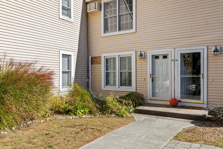 54 Rope Ferry C42, Waterford, CT 06385 Property for sale