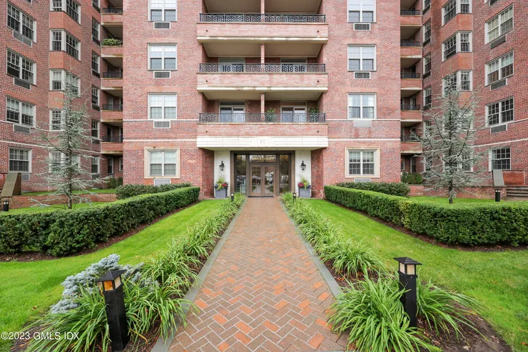 A View Of Greenwich Avenue In Greenwich, CT, Often Referred To As