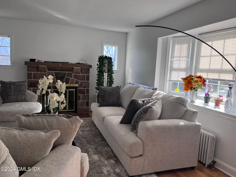 New York City Real Estate | View 11 Sheephill Road | Listing | View 7
