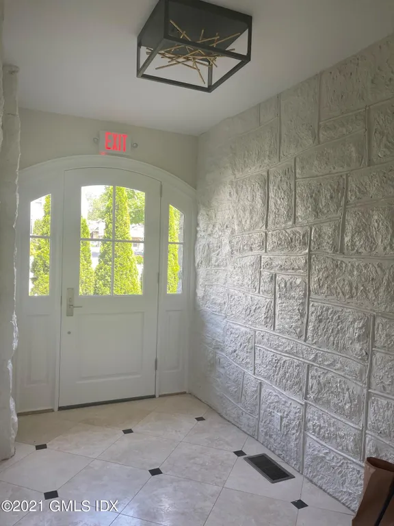 67 Byram Terrace Drive 3, Greenwich, CT 06831 Property for rent