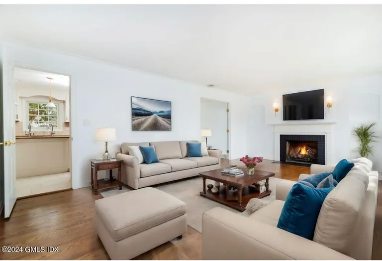 New York City Real Estate | View 302 Sound Beach Avenue | Listing | View 9