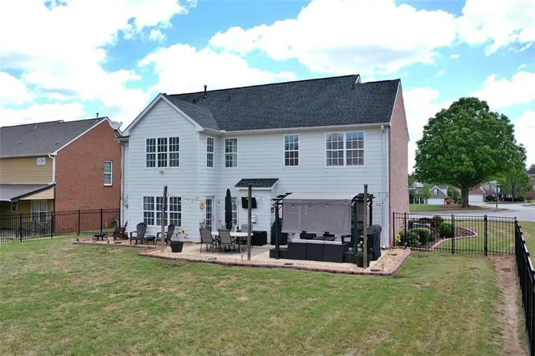 6147 Mulberry Park, Braselton, GA 30517 Property for sale