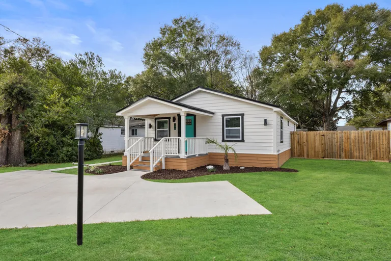 196 Mcarthur Street, Crestview, FL 32539 Property for sale