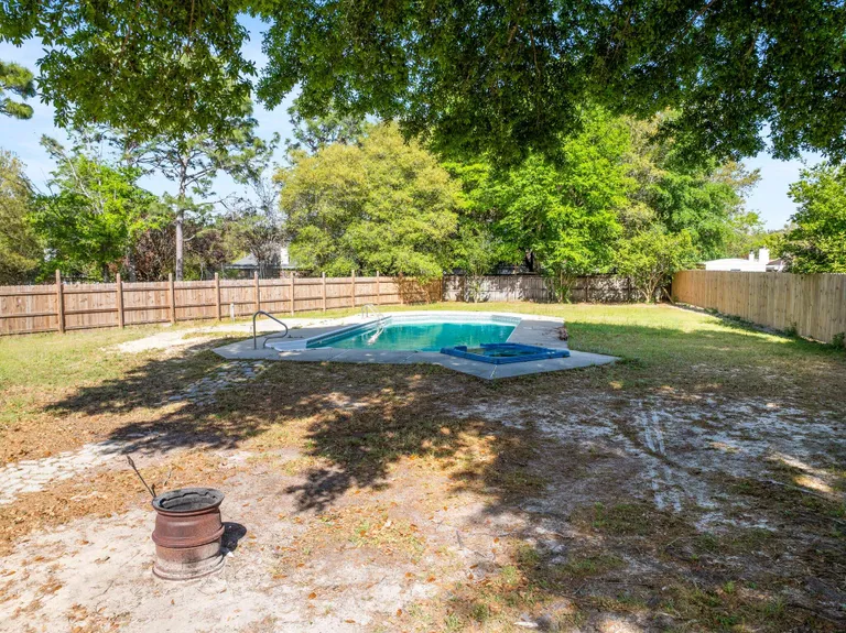 425 Whirlaway Court Crestview FL 32539 Property for sale