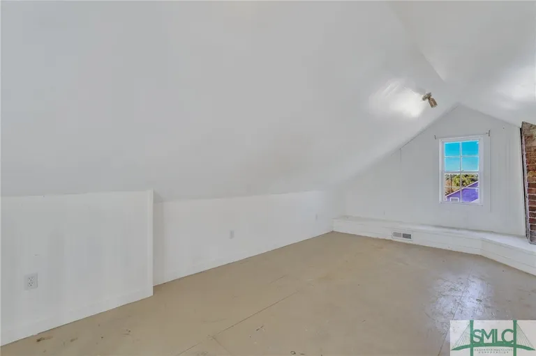 New York City Real Estate | View 218 W Anderson Street, Upper | Listing | View 22