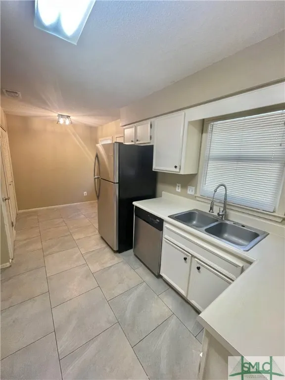 8 Cromwell, Savannah, GA 31410 Property for rent