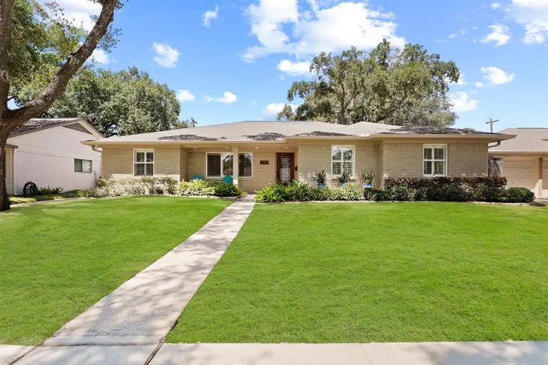 5422 Wigton Drive Houston TX 77096 Property for sale