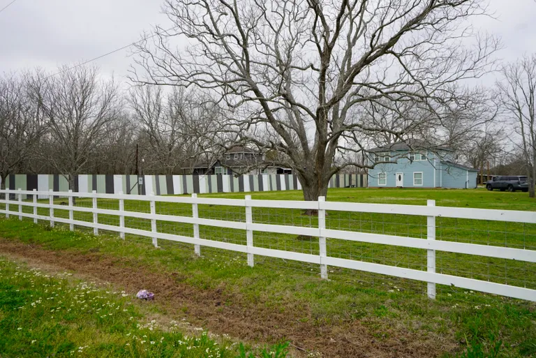 5210 Old Coffee Plantation County, Rosharon, TX 77583 Property for sale