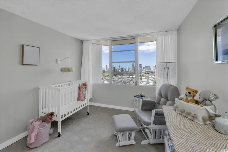 New York City Real Estate | View 2825 S King Street, 1902 | Listing | View 14