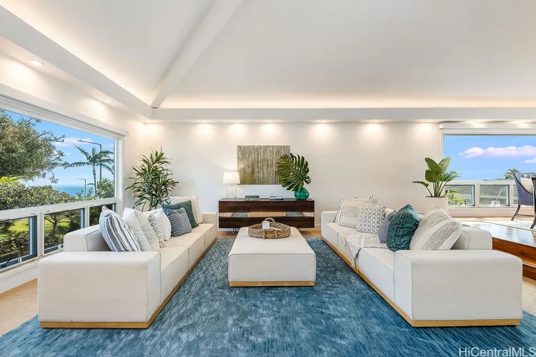 900 Puuikena, Honolulu, HI 96821 Property for sale