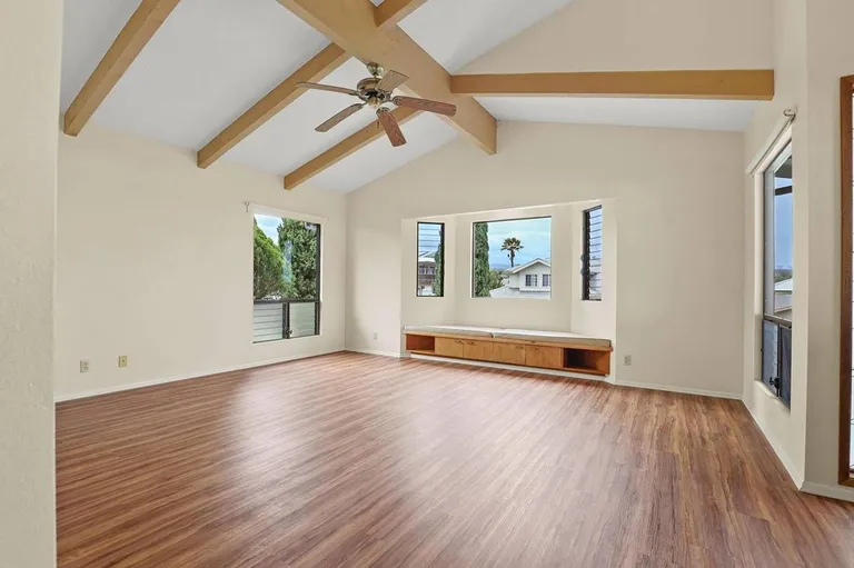 New York City Real Estate | View 713 Kukuau St | Listing | View 3