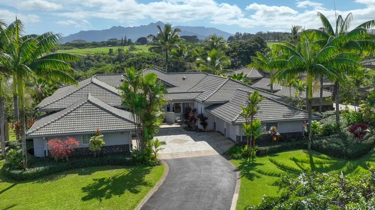 Hawaii Real Estate | View 4100 QUEEN EMMA'S DR, 7 | Listing | View 30