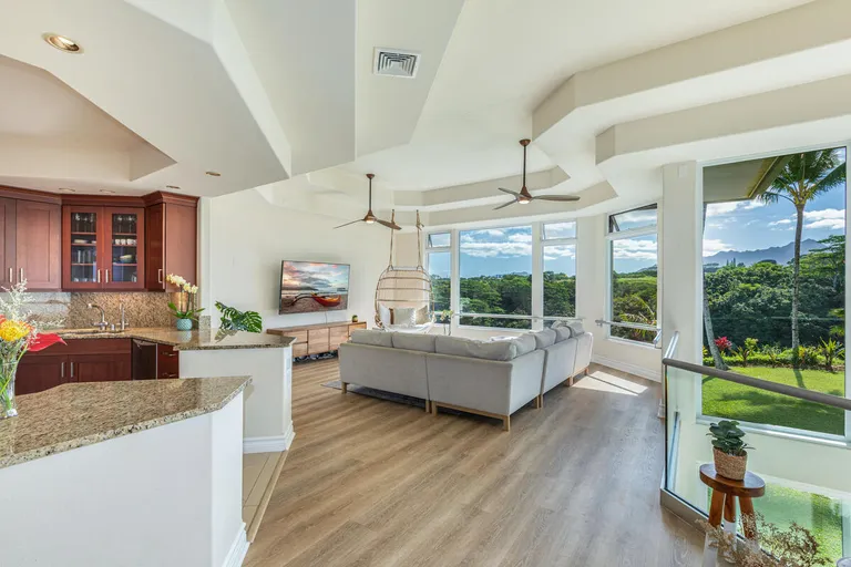 Hawaii Real Estate | View 4100 QUEEN EMMA'S DR, 7 | Listing | View 6