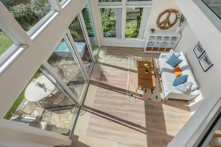 Hawaii Real Estate | View 4100 QUEEN EMMA'S DR, 7 | Listing | View 12
