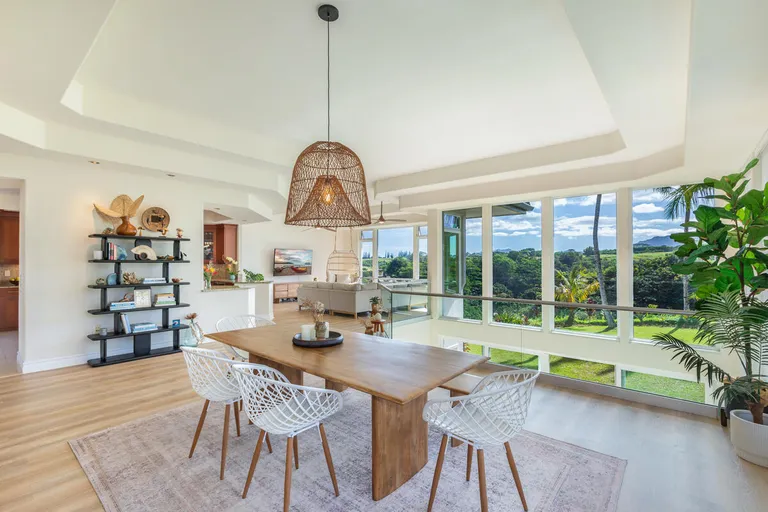 Hawaii Real Estate | View 4100 QUEEN EMMA'S DR, 7 | Listing | View 11