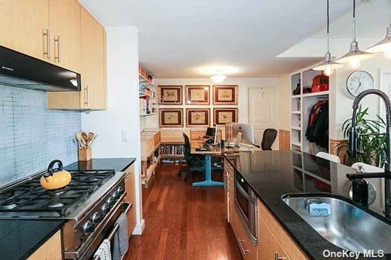 New York City Real Estate | View 48-15 11th Street, 5F | Listing | View 4