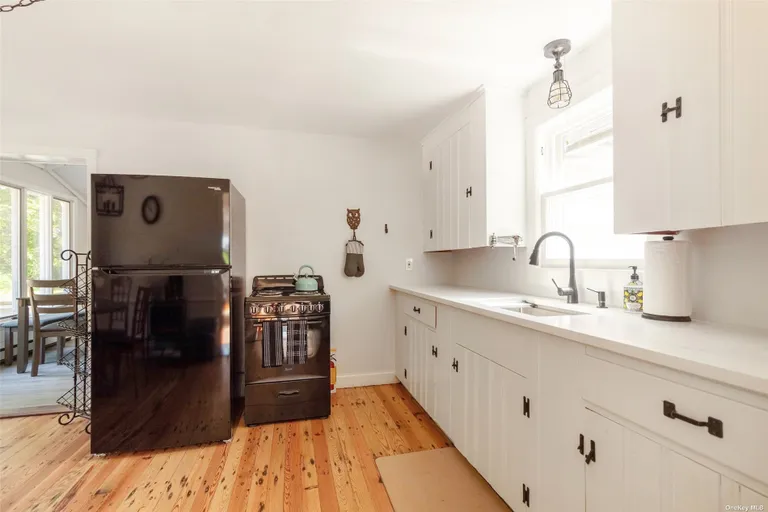 New York City Real Estate | View 3651 Soundview Avenue | Listing | View 7