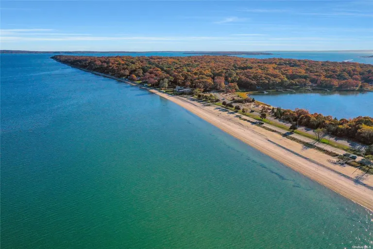 New York City Real Estate | View 1355 Little Peconic B Road | Listing | View 2