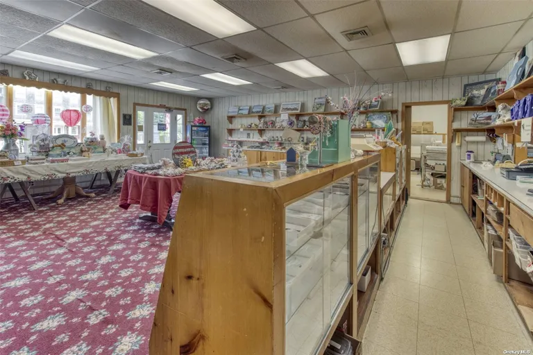 New York City Real Estate | View 22350 & 22420 Main Road | Listing | View 7