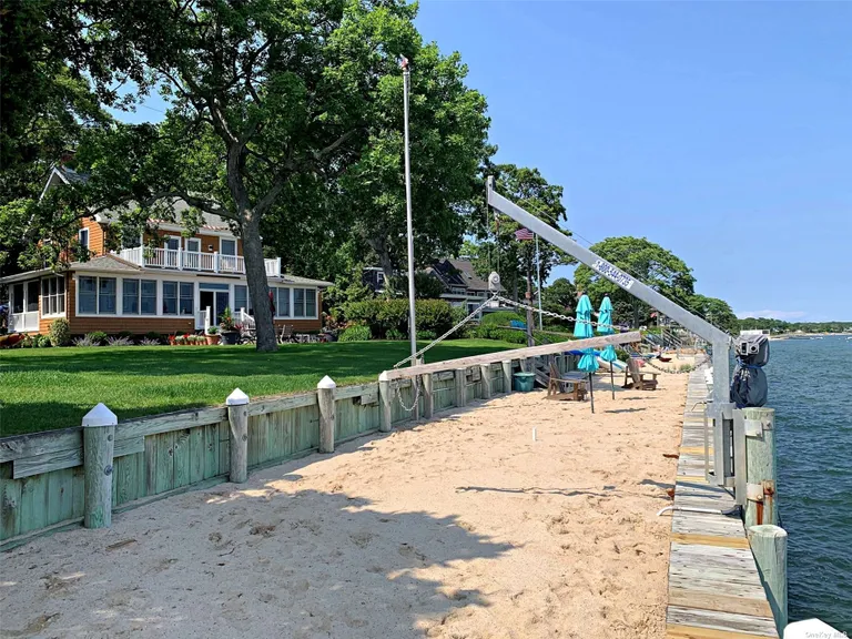 New York City Real Estate | View 7972 Great Peconic Bay Boulevard | Listing | View 27