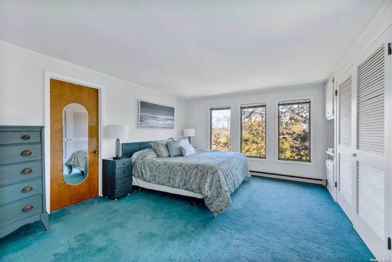 New York City Real Estate | View 2300 N Oakwood Road | Listing | View 8