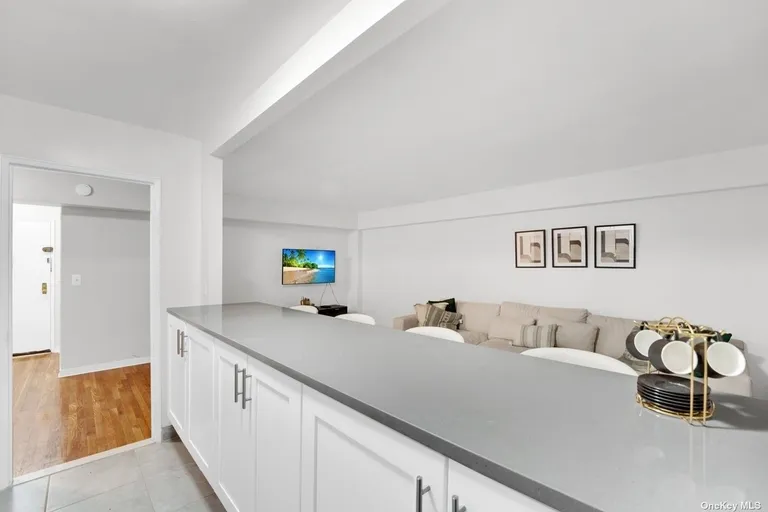 New York City Real Estate | View 300 N. Broadway, 3D | Listing | View 11