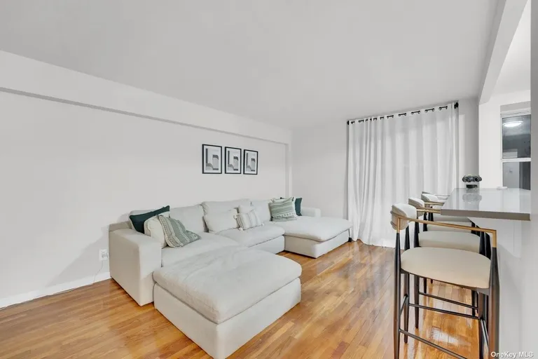 New York City Real Estate | View 300 N. Broadway, 3D | 1 Bed, 1 Bath | View 1