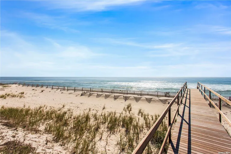 New York City Real Estate | View 182 Dune Road | Listing | View 8
