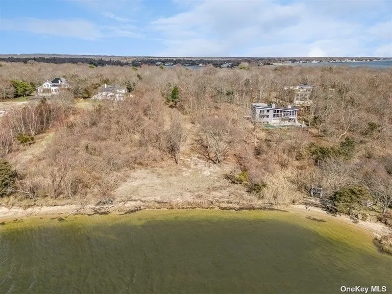 New York City Real Estate | View 32 Old Neck Road S | Listing | View 3