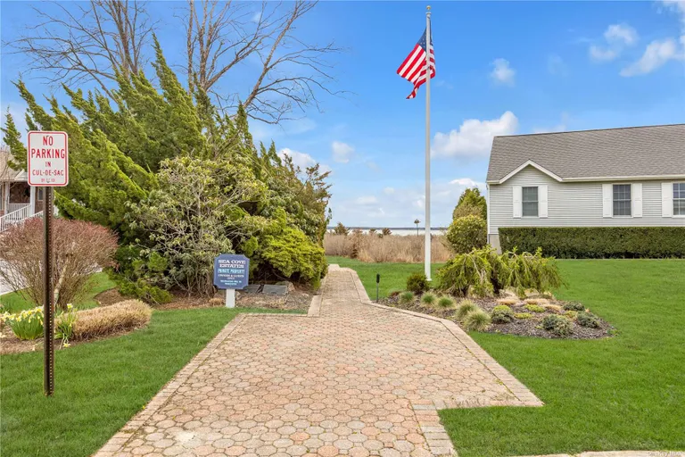 New York City Real Estate | View 26 Seacove Lane | Listing | View 34