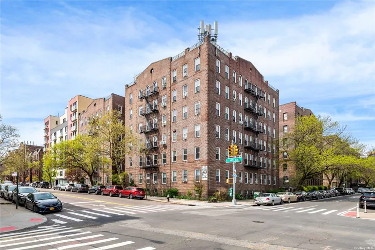 New York City Real Estate | View 41-08 43rd, 6E | 1 Bed, 1 Bath | View 1