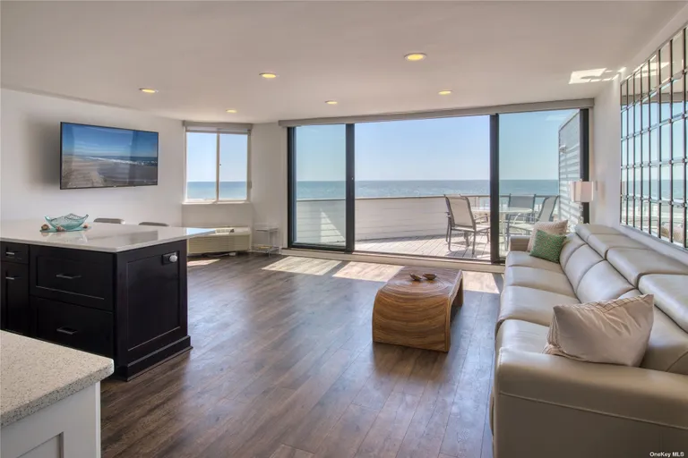 New York City Real Estate | View 259 Dune Road, 138 | 2 Beds, 2 Baths | View 1