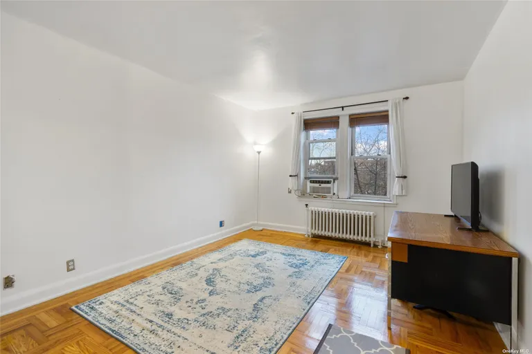 New York City Real Estate | View 48-17 42nd Street, 4E | Listing | View 3
