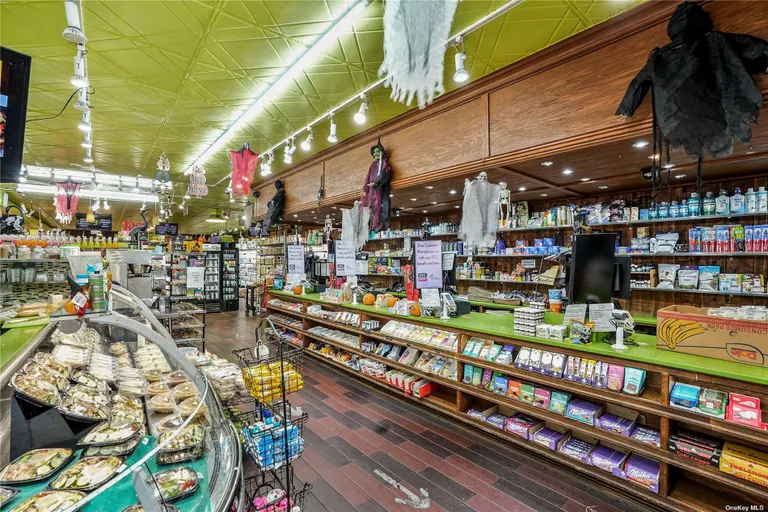 311014 30th Avenue 1st Fl, Astoria, NY 11102 Property for sale