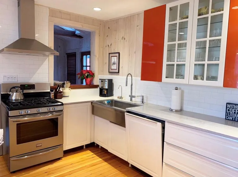 The Hamptons Real Estate | View 324 5th Avenue | Listing | View 5