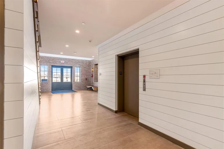 The Hamptons Real Estate | View 123 Sterling Avenue, 12 | Listing | View 28