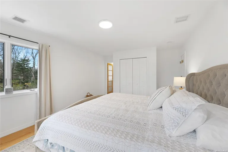 The Hamptons Real Estate | View 485 Sutton Place | Listing | View 23