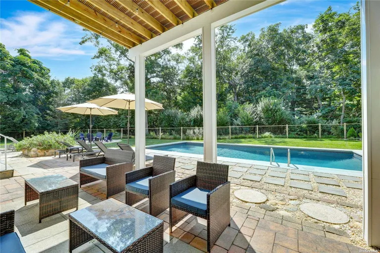 The Hamptons Real Estate | View 485 Sutton Place | Listing | View 30