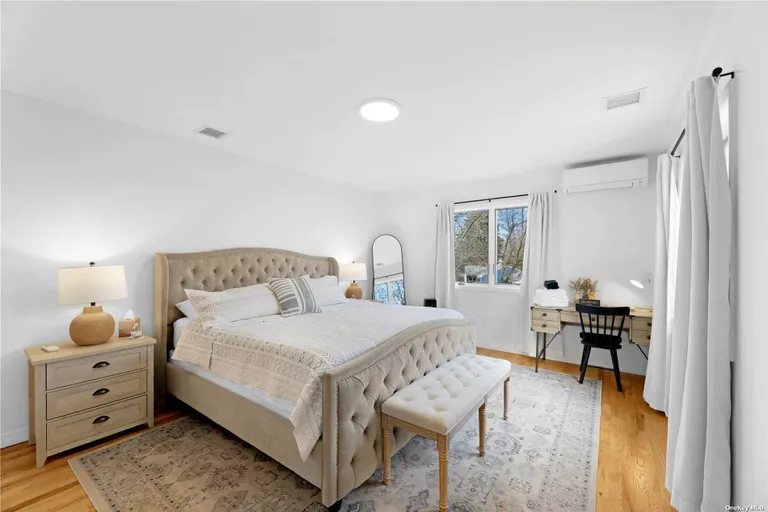 The Hamptons Real Estate | View 485 Sutton Place | Listing | View 22