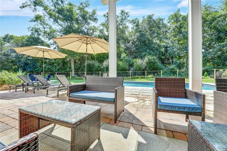The Hamptons Real Estate | View 485 Sutton Place | Listing | View 31
