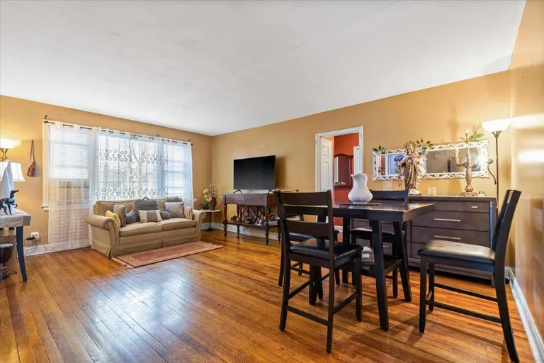 Westchester Real Estate | View 205 W Post Road, 1L | Listing | View 8