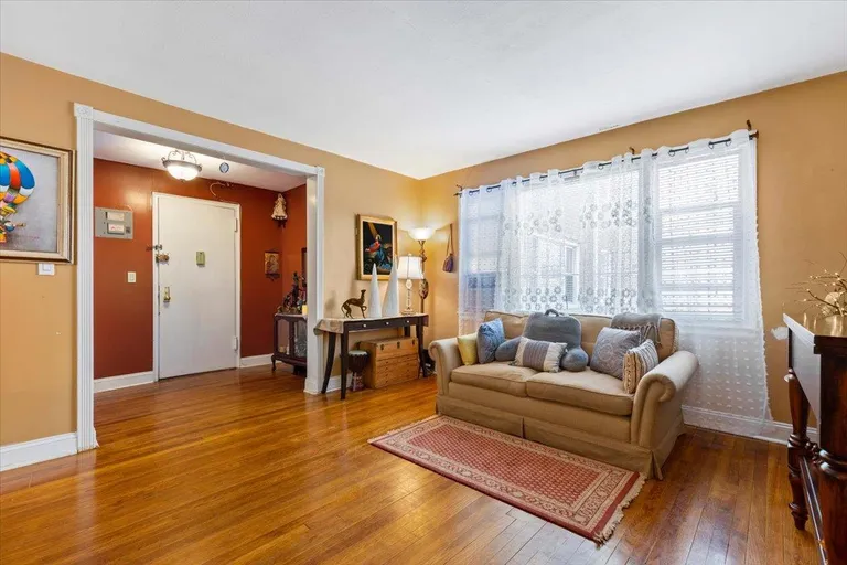 Westchester Real Estate | View 205 W Post Road, 1L | Listing | View 5
