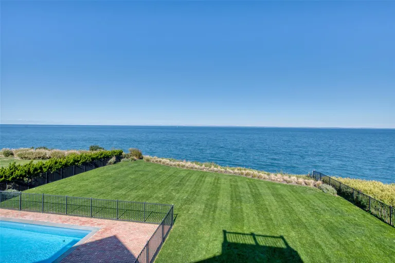 The Hamptons Real Estate | View 1000 Sound Drive | Listing | View 25