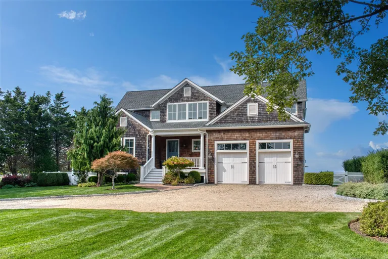 The Hamptons Real Estate | View 1000 Sound Drive | Listing | View 27